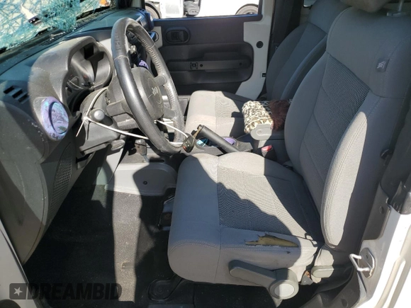 2008 Jeep Wrangler Rubicon с VIN 1J4GA641X8L561909, выставлен на аукционе Copart как лот 53275795 с пробегом 140 479 миль миль и Списание • Salvage title. История ставок и продаж доступна на DreamBid. Изображение 7.