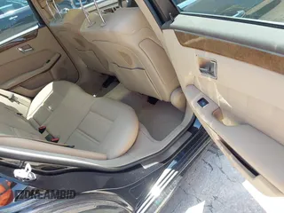 2010 Mercedes-Benz E 63 AMG with VIN WDDHF7HB6AA119107, listed as a IAAI auction lot 42517085 with 113,539 mi miles and . Bid and sale history available at DreamBid. Image 8.