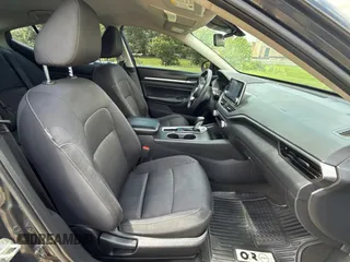 2022 Nissan Altima SV z VIN 1N4BL4DV0NN308170, wystawiony jako Copart lot #58983465 z przebiegiem 92 903 mil mil oraz Czysty tytuł • Clean title. Historia ofert i sprzedaży dostępna na DreamBid. Obrazek 5.