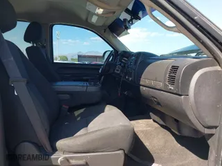 2012 GMC Sierra 1500 SLE with VIN 3GTP2VE78CG110578, listed as a IAAI auction lot 40454081 with 131,304 mi miles. Bid and sale history available at carsss.com. Image 5.