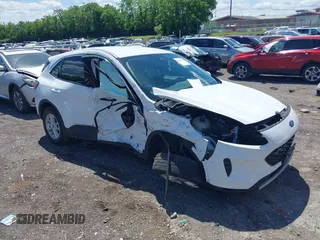 2020 Ford Escape SE с VIN 1FMCU9G61LUC53241, выставлен на аукционе IAAI как лот 42190608 с пробегом Не указан миль и . История ставок и продаж доступна на DreamBid. Изображение 1.