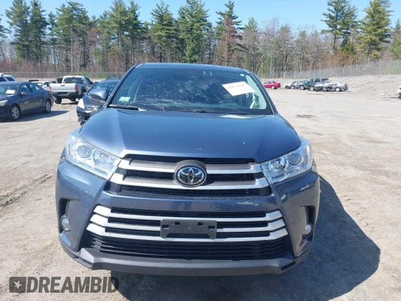 2018 Toyota Highlander LE с VIN 5TDBZRFH9JS837716, выставлен на аукционе IAAI как лот 42075645 с пробегом 36 893 миль миль и . История ставок и продаж доступна на DreamBid. Изображение 13.