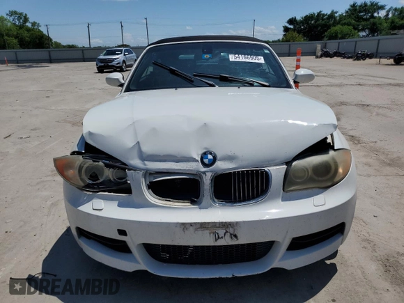 2009 BMW 1 Series 135i with VIN WBAUN93599VK40210, listed as a Copart auction lot 54166905 with 148,899 mi miles and Salvage title. Bid and sale history available at DreamBid. Image 5.