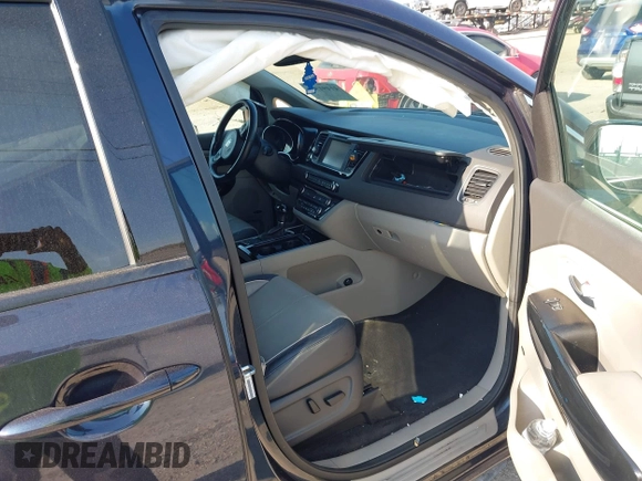 2015 Kia Sedona EX with VIN KNDMC5C13F6018556, listed as a IAAI auction lot 41491580 with 1 mi miles. Bid and sale history available at carsss.com. Image 5.