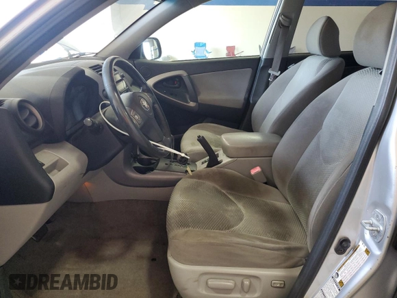 2007 Toyota RAV4 Limited z VIN JTMBK34V875039183, wystawiony jako Copart lot #63136715 z przebiegiem 209 428 mil mil oraz Czysty tytuł • Clean title. Historia ofert i sprzedaży dostępna na DreamBid. Obrazek 7.