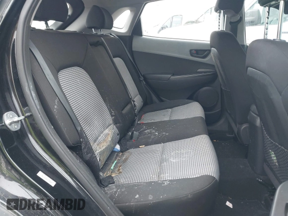 2021 Hyundai Kona SE z VIN KM8K1CAA8MU738427, wystawiony jako IAAI lot #41898475 z przebiegiem 53 112 mil mil oraz . Historia ofert i sprzedaży dostępna na DreamBid. Obrazek 8.