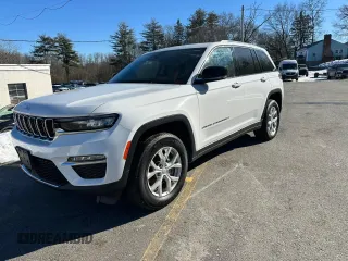 2023 Jeep Grand Cherokee Limited z VIN 1C4RJHBG4PC512012, wystawiony jako Copart lot #44384795 z przebiegiem 43 250 mil mil oraz Czysty tytuł • Clean title. Historia ofert i sprzedaży dostępna na DreamBid. Obrazek 1.