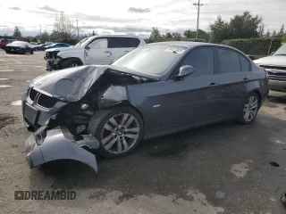 2006 BMW 3 Series 325i with VIN WBAVB17566NK31131, listed as a Copart auction lot 44514185 with 0 mi miles and Salvage Title. Bid and sale history available at carsss.com. Image 1.