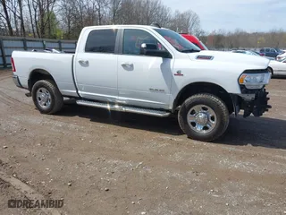2019 Ram 2500 Big Horn with VIN 3C6UR5DL2KG675282, listed as a IAAI auction lot 41729803 with 88,084 mi miles. Bid and sale history available at carsss.com. Image 1.