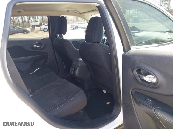 2015 Jeep Cherokee Latitude with VIN 1C4PJMCS1FW795579, listed as a IAAI auction lot 41661163 with 108,246 mi miles. Bid and sale history available at carsss.com. Image 8.