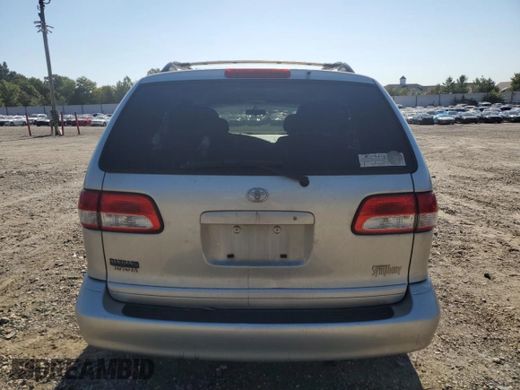 2003 Toyota Sienna LE with VIN 4T3ZF13C73U534999, listed as a Copart auction lot 70594794 with 296,433 mi miles and Salvage Title. Bid and sale history available at carsss.com. Image 6.