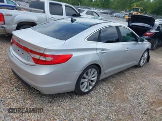 2017 Hyundai Azera Limited with VIN KMHFH4JG0HA581720, listed as a IAAI auction lot 42456573 with 137,317 mi miles and . Bid and sale history available at DreamBid. Image 4.