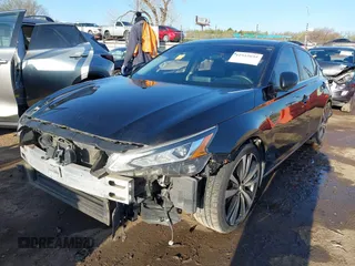 2019 Nissan Altima 2.5 SR with VIN 1N4BL4CV3KC130764, listed as a IAAI auction lot 41952695 with 86,644 mi miles. Bid and sale history available at carsss.com. Image 2.