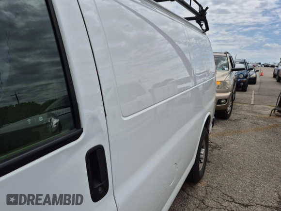 2019 Chevrolet Express Cargo с VIN 1GCWGAFP8K1160429, выставлен на аукционе IAAI как лот 42556044 с пробегом 108 476 миль миль и . История ставок и продаж доступна на DreamBid. Изображение 18.