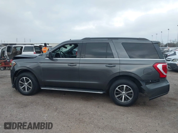 2019 Ford Expedition XLT with VIN 1FMJU1HT7KEA11849, listed as a IAAI auction lot 41727959 with 133,975 mi miles. Bid and sale history available at carsss.com. Image 14.