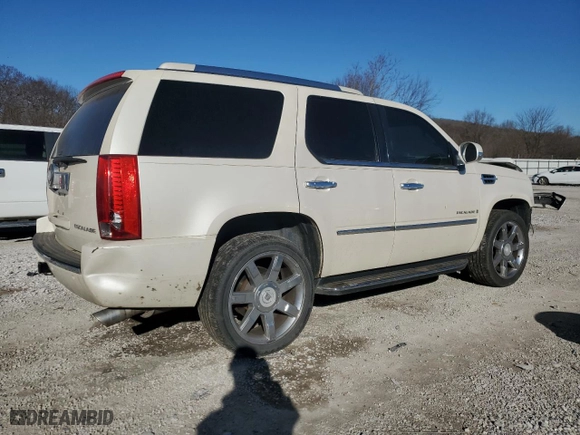 2008 Cadillac Escalade with VIN 1GYFK63898R227231, listed as a Copart auction lot 46340945 with 166,797 mi miles and Salvage Title. Bid and sale history available at carsss.com. Image 3.