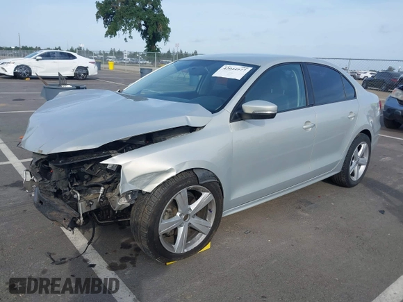 2011 Volkswagen Jetta SE with VIN 3VWDZ7AJ3BM369312, listed as a IAAI auction lot 42044977 with 107,695 mi miles and . Bid and sale history available at DreamBid. Image 19.