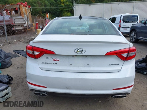 2015 Hyundai Sonata 2.4L Sport with VIN 5NPE34AFXFH085500, listed as a IAAI auction lot 40478188 with 147,320 mi miles. Bid and sale history available at carsss.com. Image 16.