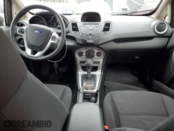 2018 Ford Fiesta SE z VIN 3FADP4BJ1JM115298, wystawiony jako Copart lot #76737564 z przebiegiem Nie podano mil oraz Szkoda całkowita • Salvage title. Historia ofert i sprzedaży dostępna na DreamBid. Obrazek 8.
