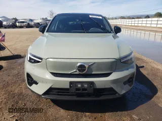 2023 Volvo C40 Recharge Pure Electric Ultimate with VIN YV4ED3GM8P2059667, listed as a Copart auction lot 47056364 with 14,019 mi miles. Bid and sale history available at carsss.com. Image 5.