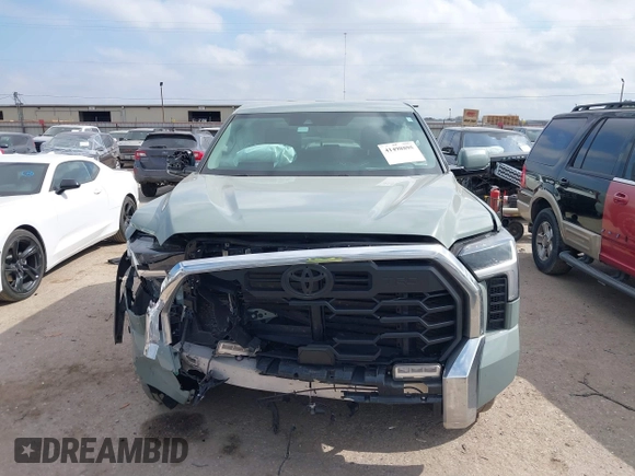 2022 Toyota Tundra 2WD SR5 with VIN 5TFLA5AB5NX006754, listed as a IAAI auction lot 41498895 with 50,042 mi miles. Bid and sale history available at carsss.com. Image 12.