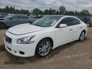 2010 Nissan Maxima SV z VIN 1N4AA5AP5AC864719, wystawiony jako Copart lot #55895605 z przebiegiem 190 020 mil mil oraz Szkoda całkowita • Salvage title. Historia ofert i sprzedaży dostępna na DreamBid. Obrazek 1.