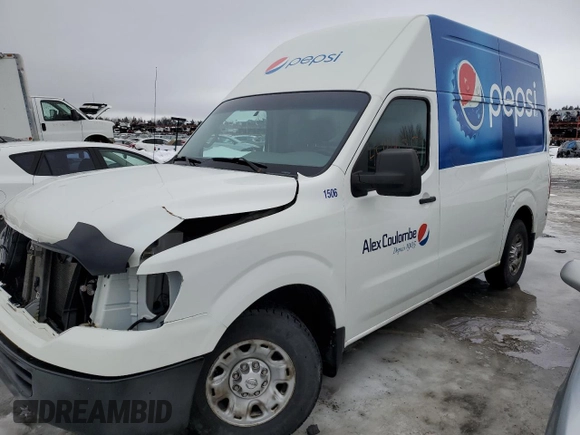 2015 Nissan NV SV with VIN 1N6AF0LY7FN801117, listed as a Copart auction lot 45111185 with 385,489 mi miles and Salvage Title. Bid and sale history available at carsss.com. Image 1.