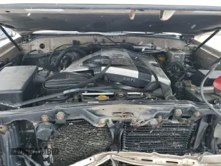 2005 Toyota Land Cruiser with VIN JTEHT05JX52079339, listed as a Copart auction lot 45147495 with 308,435 mi miles and Salvage Title. Bid and sale history available at carsss.com. Image 11.