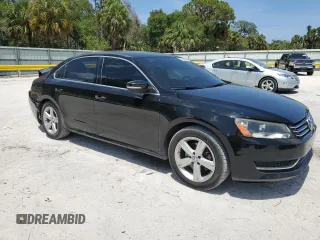2014 Volkswagen Passat SE z VIN 1VWBT7A34EC077166, wystawiony jako Copart lot #57835415 z przebiegiem 121 814 mil mil oraz Szkoda całkowita • Salvage title. Historia ofert i sprzedaży dostępna na DreamBid. Obrazek 4.