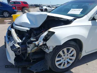 2015 Nissan Altima S z VIN 1N4AL3AP4FN872272, wystawiony jako IAAI lot #41982118 z przebiegiem 106 907 mil mil oraz . Historia ofert i sprzedaży dostępna na DreamBid. Obrazek 17.