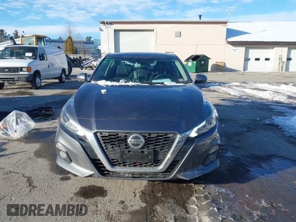2019 Nissan Altima 2.5 Platinum with VIN 1N4BL4FW0KC229384, listed as a IAAI auction lot 41585970 with 112,087 mi miles. Bid and sale history available at carsss.com. Image 12.