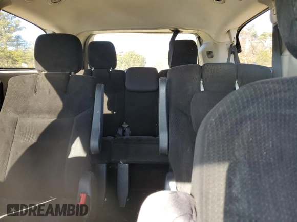 2014 Dodge Grand Caravan SXT z VIN 2C4RDGCG5ER183955, wystawiony jako Copart lot #43130905 z przebiegiem 211 970 mil mil oraz Szkody całkowita. Historia ofert i sprzedaży dostępna na DreamBid. Obrazek 10.
