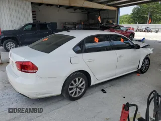 2012 Volkswagen Passat S с VIN 1VWAP7A30CC037230, выставлен на аукционе Copart как лот 62407865 с пробегом 161 242 миль миль и Списание • Salvage title. История ставок и продаж доступна на DreamBid. Изображение 3.