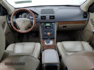 2008 Volvo XC90 V8 with VIN YV4CZ852X81434036, listed as a Copart auction lot 82539554 with 238,775 mi miles and Non Repairable. Bid and sale history available at carsss.com. Image 8.