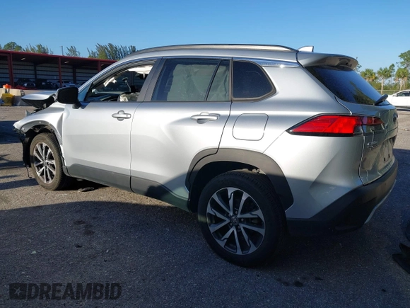 2022 Toyota Corolla Cross XLE с VIN 7MUEAAAG9NV005163, выставлен на аукционе IAAI как лот 41739906 с пробегом 55 424 миль миль и . История ставок и продаж доступна на DreamBid. Изображение 3.