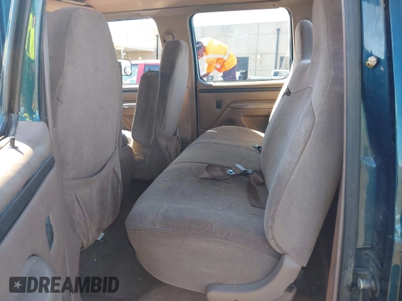 1996 Ford F-350 с VIN 1FTJW35F5TEA87189, выставлен на аукционе IAAI как лот 42228541 с пробегом 228 747 миль миль и . История ставок и продаж доступна на DreamBid. Изображение 8.