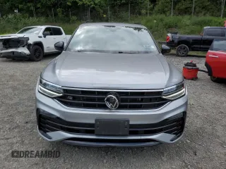 2022 Volkswagen Tiguan SE R-Line Black with VIN 3VV8B7AXXNM146851, listed as a Copart auction lot 58930905 with 24,675 mi miles and Salvage title. Bid and sale history available at DreamBid. Image 5.