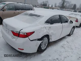 2015 Lexus ES with VIN JTHBK1GG1F2193282, listed as a IAAI auction lot 41238440 with 66,433 mi miles. Bid and sale history available at carsss.com. Image 4.