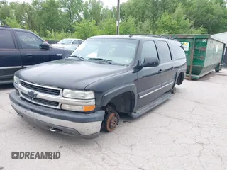 2006 Chevrolet Suburban Z71 z VIN 3GNFK16Z56G129802, wystawiony jako IAAI lot #42121860 z przebiegiem 299 841 mil mil oraz . Historia ofert i sprzedaży dostępna na DreamBid. Obrazek 2.