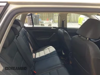 2011 Volkswagen Jetta TDI с VIN 3VWPL7AJ6BM698231, выставлен на аукционе IAAI как лот 42351687 с пробегом 119 722 миль миль и . История ставок и продаж доступна на DreamBid. Изображение 8.