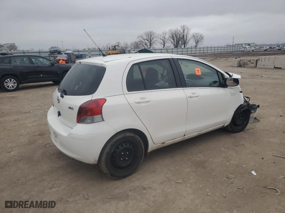 2009 Toyota Yaris with VIN JTDKT903495230252, listed as a Copart auction lot 82300464 with 0 mi miles and Salvage Title. Bid and sale history available at carsss.com. Image 3.