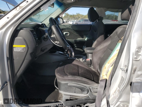 2017 Kia Soul with VIN KNDJN2A28H7467784, listed as a Copart auction lot 83658504 with 121,981 mi miles and Salvage Title. Bid and sale history available at carsss.com. Image 7.