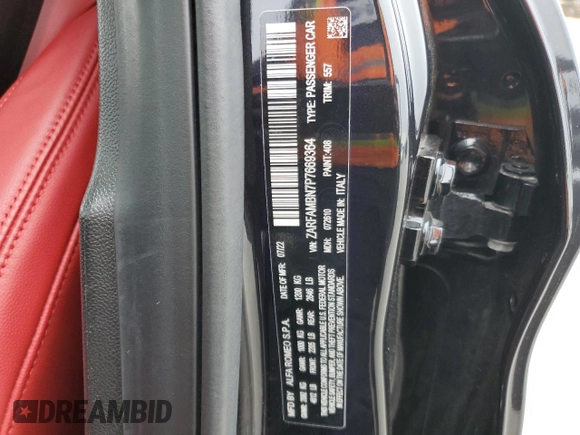 2023 Alfa Romeo Giulia Veloce z VIN ZARFAMBN7P7669364, wystawiony jako Copart lot #84547514 z przebiegiem Nie podano mil oraz Szkody całkowita. Historia ofert i sprzedaży dostępna na DreamBid. Obrazek 14.