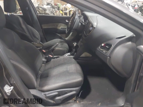2015 Dodge Dart SXT with VIN 1C3CDFBB1FD132080, listed as a IAAI auction lot 42526283 with 158,725 mi miles and . Bid and sale history available at DreamBid. Image 5.