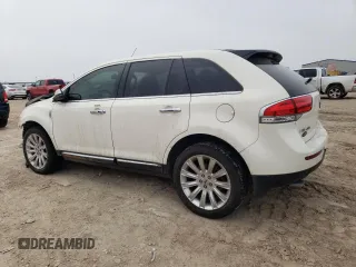 2012 Lincoln MKX with VIN 2LMDJ8JKXCBL19695, listed as a Copart auction lot 43960855 with 94,151 mi miles and Salvage Title. Bid and sale history available at DreamBid. Image 2.