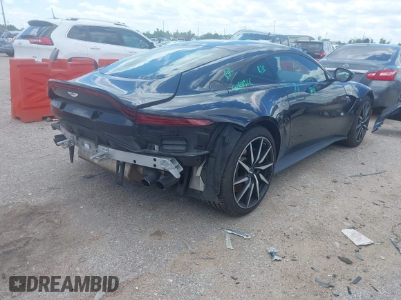 2020 Aston Martin Vantage z VIN SCFSMGAW4LGN03097, wystawiony jako IAAI lot #42227516 z przebiegiem Nie podano mil oraz . Historia ofert i sprzedaży dostępna na DreamBid. Obrazek 4.