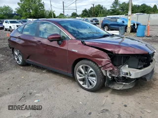 2018 Honda Clarity Plug-In Hybrid Touring with VIN JHMZC5F37JC010729, listed as a Copart auction lot 68067054 with 61,346 mi miles and Salvage Title. Bid and sale history available at carsss.com. Image 4.