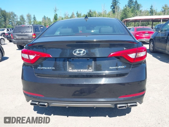 2015 Hyundai Sonata Sport z VIN 5NPE34AB5FH198560, wystawiony jako IAAI lot #42467031 z przebiegiem 96 111 mil mil oraz . Historia ofert i sprzedaży dostępna na DreamBid. Obrazek 16.