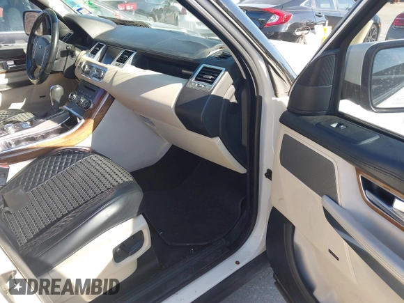 2010 Land Rover Range Rover Sport HSE Lux с VIN SALSK2D44AA252558, выставлен на аукционе IAAI как лот 41476688 с пробегом Не указан миль и . История ставок и продаж доступна на DreamBid. Изображение 5.