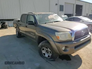 2011 Toyota Tacoma PreRunner z VIN 3TMJU4GNXBM119157, wystawiony jako Copart lot #53353185 z przebiegiem 355 118 mil mil oraz Szkoda całkowita • Salvage title. Historia ofert i sprzedaży dostępna na DreamBid. Obrazek 10.